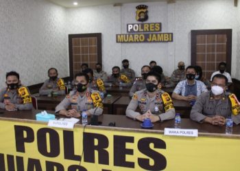 Kapolres Muaro Jambi Ikut Vicon Apel Kasatwil 2020 Bersama Kapolri