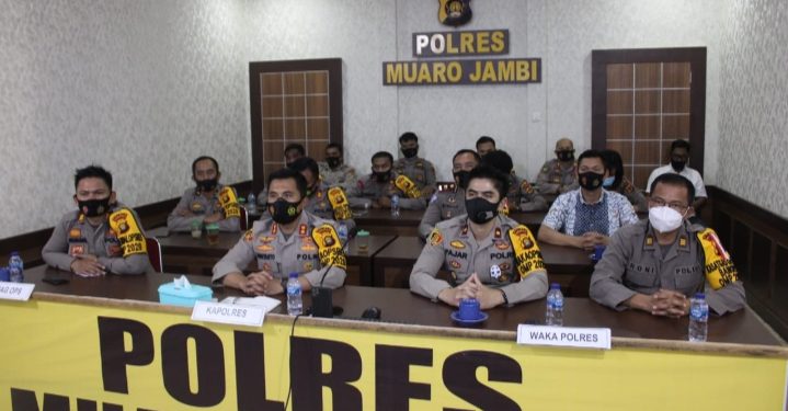 Kapolres Muaro Jambi Ikut Vicon Apel Kasatwil 2020 Bersama Kapolri