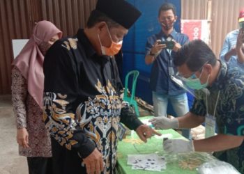 Abdullah Sani Dan Keluarga Coblos Di TPS 16 Talang Bakung