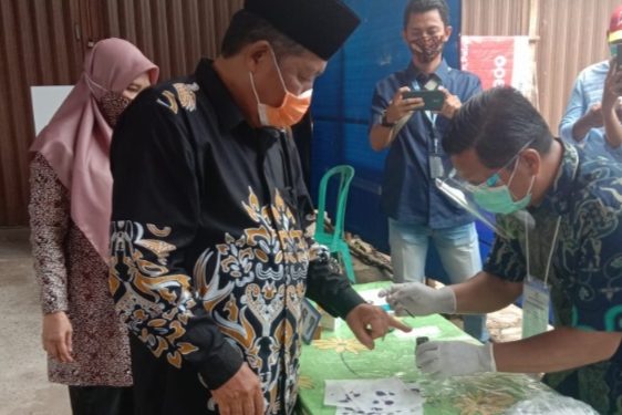 Abdullah Sani Dan Keluarga Coblos Di TPS 16 Talang Bakung