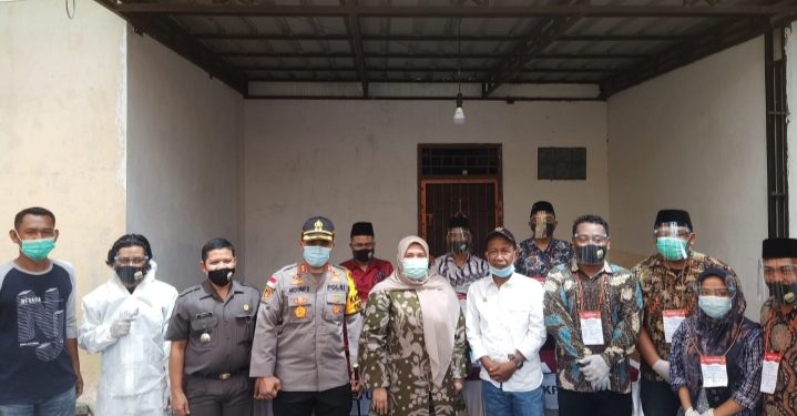 Bupati Bersama Kapolres Muaro Jambi Pantau Pemungutan Suara