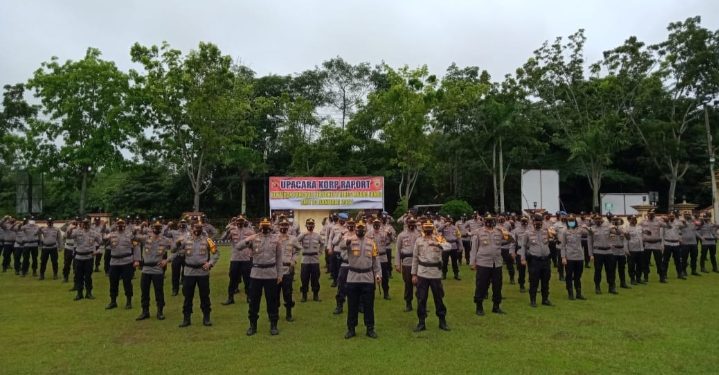 AKBP Ardiyanto Pimpin Upacara Korp Raport Personil Polres Muaro Jambi