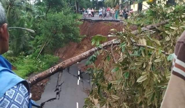 Jalan Utama Prembun – Wadaslintang – Wonosobo Putus Total
