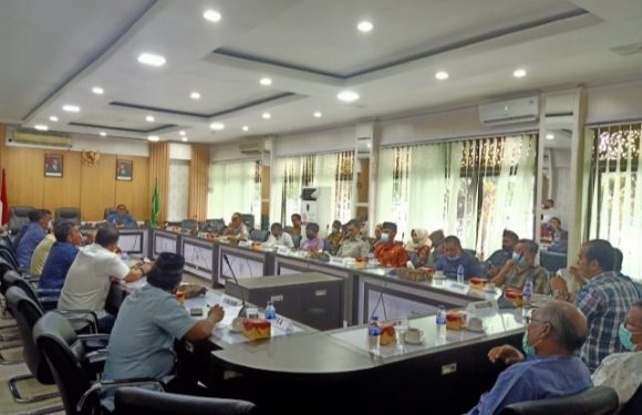 Komisi III DPRD Kota Jambi Gelar RDP Dengan Warga RT 07 Kenali Asam Bawah