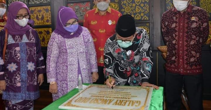Promosikan Jambi di Tingkat Nasional Fachrori Resmikan Galeri Angso Duo di TMII Jakarta