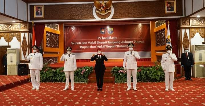 Pj Gubernur Jambi Lantik Bupati Terpilih Secara Hybrid, ini Pesannya Kepada KDH