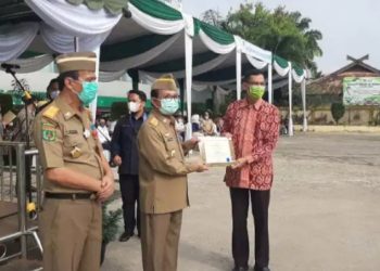 Jadi Inspektur Upacara Bulan K3 Gubernur Fachrori Minta Perusahaan Tetap Terapkan K3 dan Protokol Kesehatan