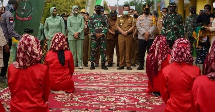 Bambang Bayu Suseno Membuka Kegiatan TMMD ke-110 di Sungai Terap