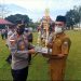 Kapolres Muaro Jambi Memberikan Penghargaan Kepada Pelopor Kampung Tangguh