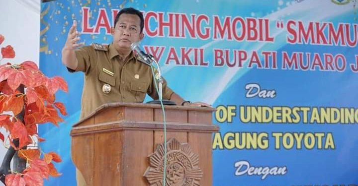 Wabup BBS Hadiri Launching Mobil Esemka MU-COE SMK Muhammadiyah Sungai Bahar dan Penandatanganan MoU dengan PT Agung Toyota Jambi.