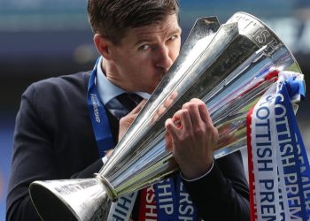 Steven Gerrard Bawa Rangers Juara Liga Skotlandia