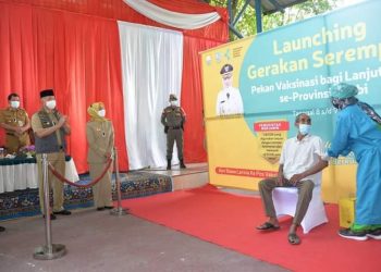 Pj Gubernur Launching Gerakan Serempak Pekan Vaksin Lansia se-Provinsi Jambi