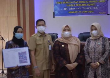 Bupati Muaro Jambi Membuka Secara Resmi Kegiatan Workshop Pembekalan POKJA PAUD dan PAUD HI