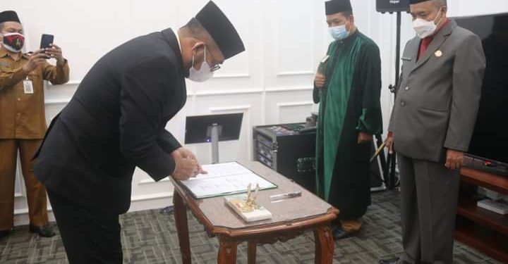 Sekda Lantik Pejabat Fungsional Lingkup Pemerintah Provinsi Jambi