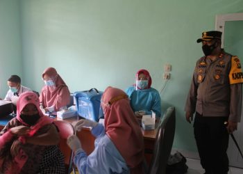 Kapolres tinjau Vaksinasi Serentak di Muarojambi