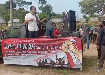 Kecewa Dengan Perumnas, Warga Sungai Duren Gelar Demo
