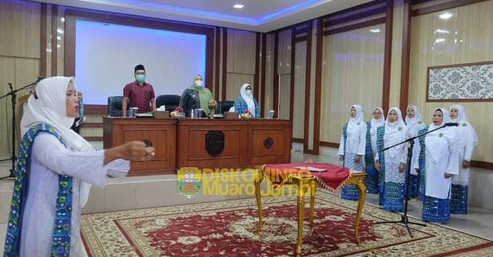Bupati Muarojambi Hadiri Pelantikan Ketua Pengurus Cabang BKMT Sekernan