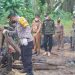 Tegas! Kapolres Muarojambi Tutup Lobang Sumur Ilegal Drilling Dengan Semen