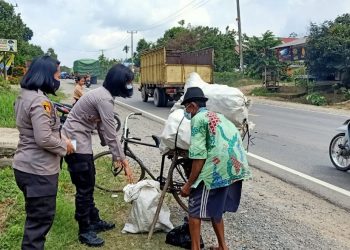 HUT Polwan ke-73 Polres Muaro Jambi Berikan Bansos