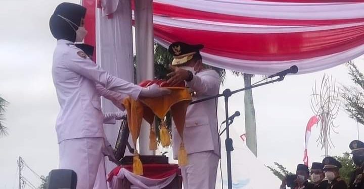 Pimpin Upacara Pengibaran Bendera, Al Haris Optimis Indonesia Mampu Hadapi Tantangan