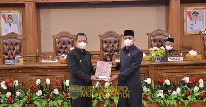 Wabup BBS Sampaikan Tanggapan Atas Pandangan Umum Fraksi-Fraksi Pada Rapat Paripurna DPRD Tentang Ranperda Perubahan APBD Tahun Anggaran 2021