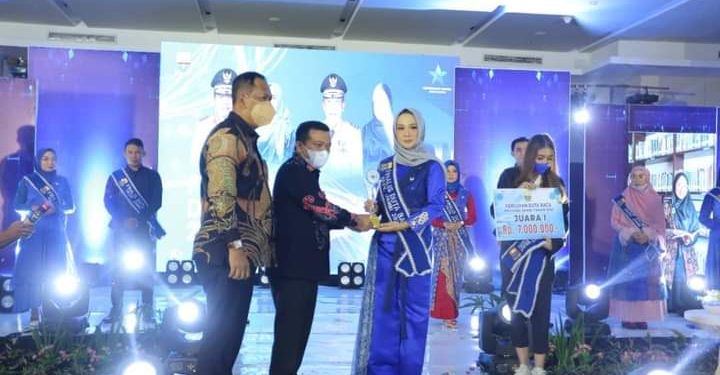 Gubernur Al Haris Minta Generasi Muda Jadi Penggerak Minat Baca Masyarakat