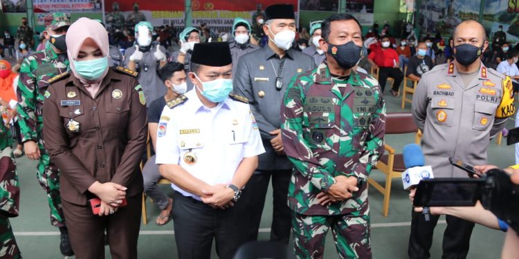 Gubernur Jambi Alharis Siapkan Bantuan dan Pendidikan Anak Panti Asuhan