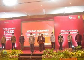 Pj Sekda Muarojambi Hadiri Pengukuhan TPAKD Kota dan Kabupaten Se-provinsi Jambi