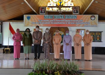 Hadiri Sertijab Ketua DWP Kabupaten Batanghari Hj.Iin Kurniasih Tingkatkan Sinergi Dengan Pemerintah