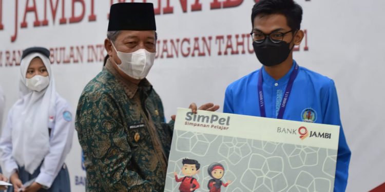 Wagub : Menabung Bagian Pembangunan Aklak dan Karakter