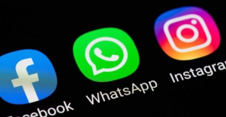 Breaking News, WhatsApp, Facebook, Instagram Down