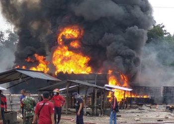 Lagi, Terjadi Kebakaran Hebat Gudang Minyak Ilegal di Muarojambi