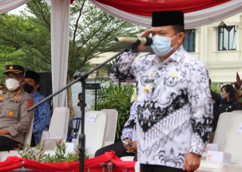 Gubernur Al Haris : Guru Adalah Garda Terdepan Pendidik Anak Bangsa