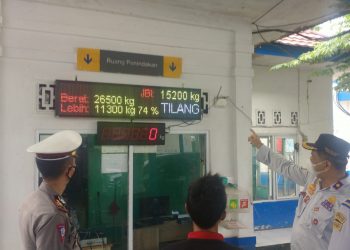 Polres Muaro Jambi menggelar razia di Timbangan UPPKB Jalan Merlung Jambi KM.38