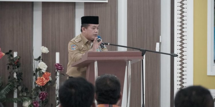 Al Haris Tegaskan Camat Ujung Tombak Pelayanan Publik