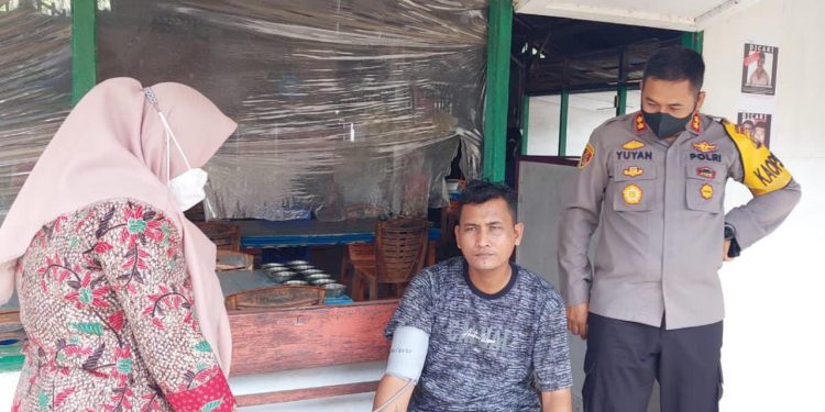 Antisipasi Kecelakaan, Polres Muarojambi Cek kesehatan Sopir Batu Bara di Mestong.