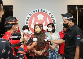 Hesti Gandeng Dekranas Pusat Angkat Kriya Jambi