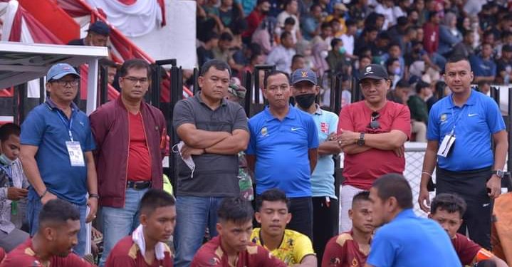 Sekda Muarojambi Hadiri Pertandingan  PS Muarojambi Vs PS Sungaipenuh