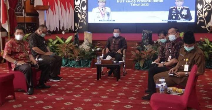 Al Haris : Buku 65 Tokoh Perspektif Pemikiran Pembangunan Jambi Acuan Dalam Bangun Jambi