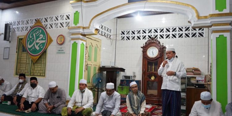 Al Haris Tekankan Pendidikan Agama Bagi Generasi Muda