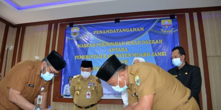 Al Haris Terima Hibah Tanah Untuk Sport Center