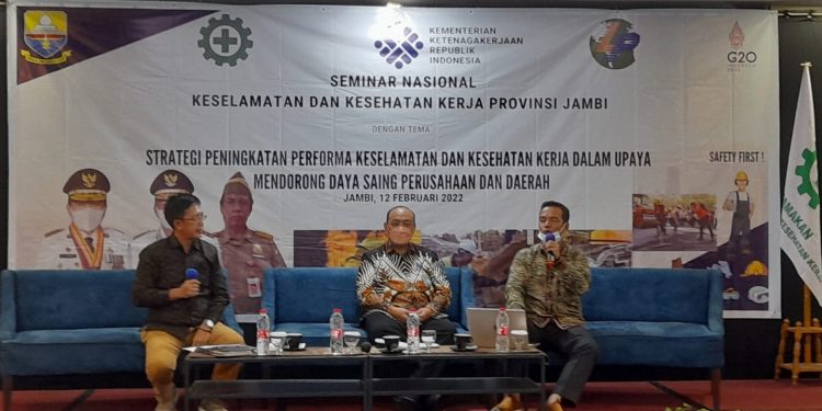 Hadirkan Pemateri Nasional, Disnakertrans Provinsi Jambi Dan Lemdiklat Persada Gelar Seminar K3