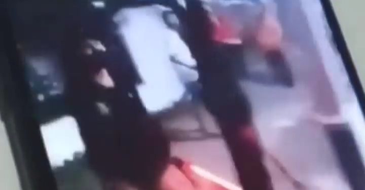 Ngeri, Sekelompok Gangster Bersenjata Tajam Teror dan Serang Pemukiman Warga Di Cikupa Tangerang