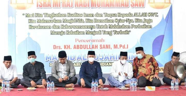Wagub Abdullah Sani Hadiri Peringatan Isra Mi’raj di Mandiangin Timur