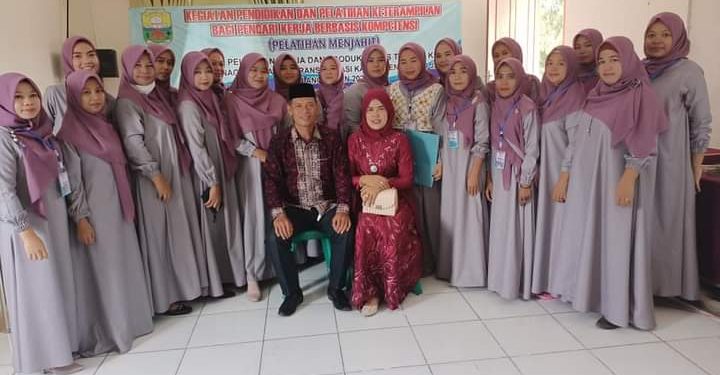 Ahmad Haikal S.IP Hadiri Program Pelatihan Menjahit di Sukadamai