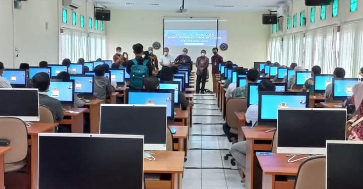 44 Calon Anggota KI Provinsi Jambi Mengikuti Tes CAT