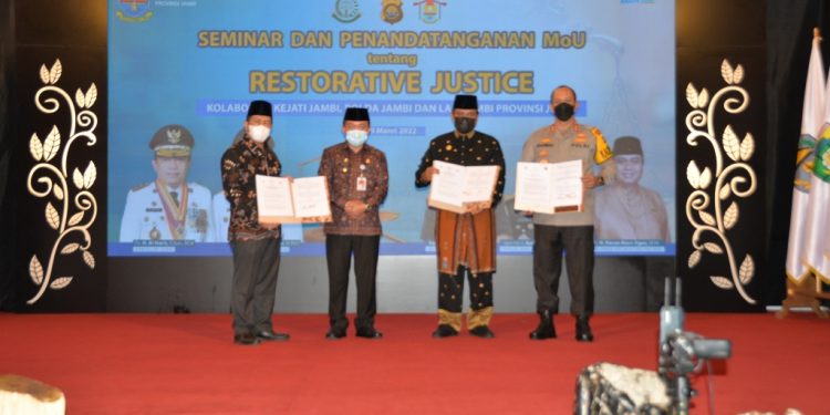 Al Haris Apresiasi LAM Selesaikan Masalah Melalui Hukum Adat