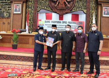 Al Haris Sampaikan Nota Pengantar LKPJ TA 2021