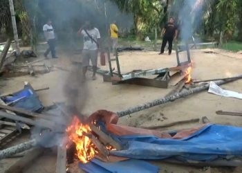 Polisi Musnahkan Arena Judi Sabung Ayam yang Meresahkan Warga Sungai Gelam