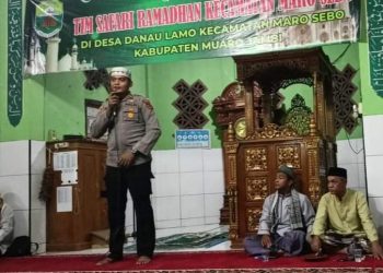 Kapolsek Maro Sebo Safari Ramadhan di Desa Danau Lamo